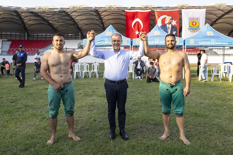 Başkan Seçer, Tarsus Belediyesi’nin ‘Hıdırellez Molla Kerim Karakucak Güreşleri’ni İzledi