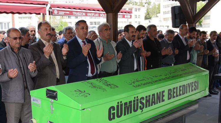 BAŞKANIMIZ, İLİMİZ ÇAMLIKÖY SAKİNLERİNDEN TEMEL ÖKTEM’İ EBEDİYETE UĞURLADI