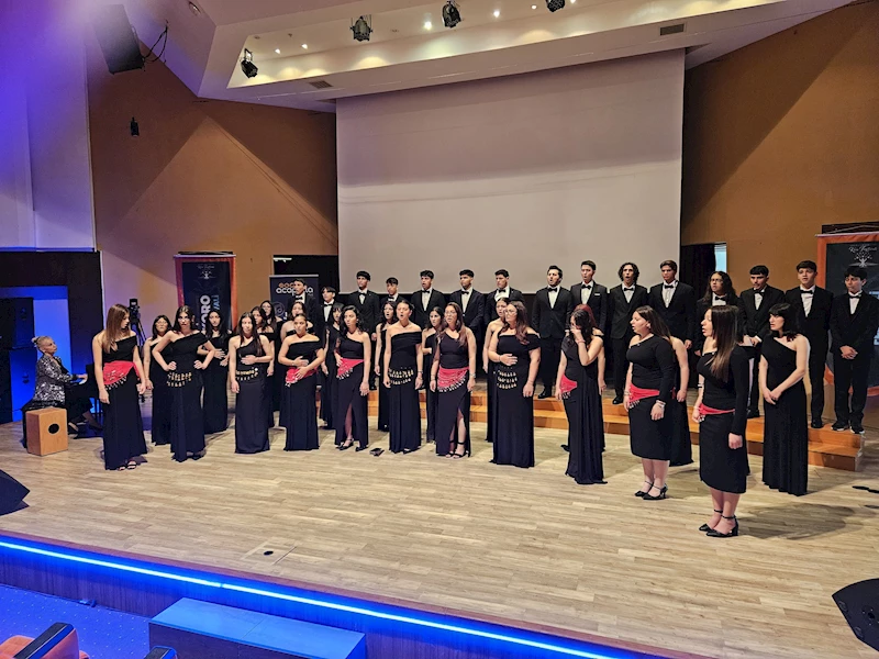 Manisa Büyükşehir Belediyesi Çok Sesli Gençlik Korosu’na Antalya’da ödül