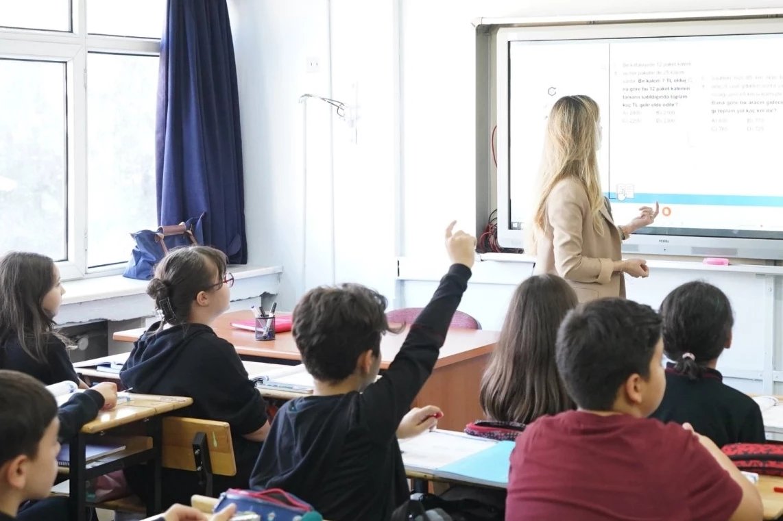 Öğretmenlerin il içi yer değiştirme atamaları 20 Mayıs