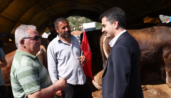 Başkan Güner’den Bayram Öncesi Kurban Satış Ve Kesim Alanını Ziyaret