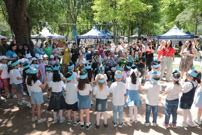 ODUNPAZARI BELEDİYESİ’NDEN ÇEVREYE VE GELECEĞE DUYARLI ŞENLİK