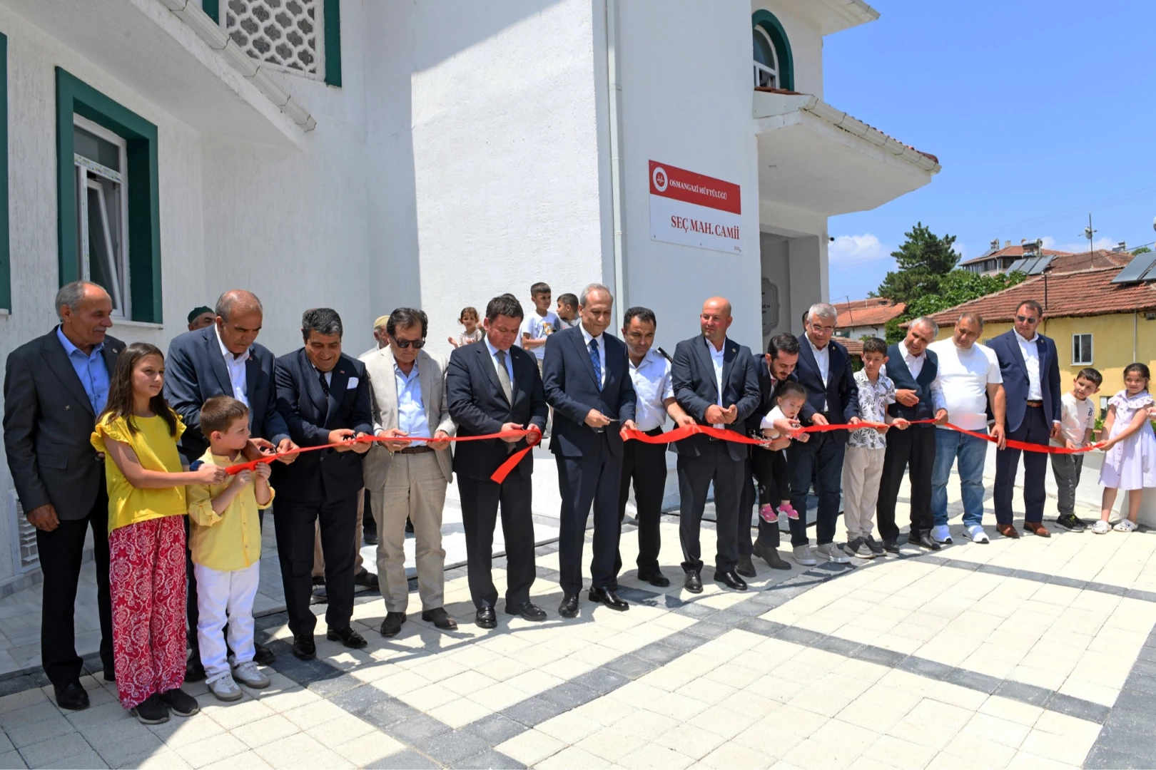 Bursa Osmangazi’de Seçköy Mahallesi Camii ibadete açıldı