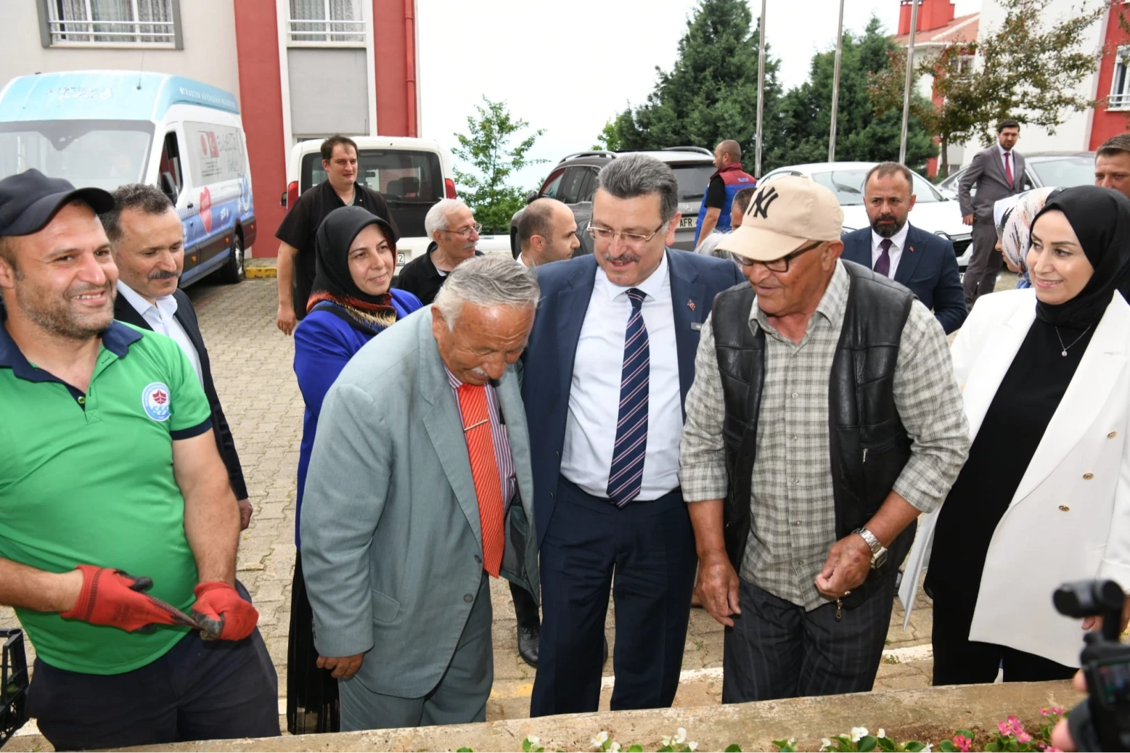 Başkan Genç’ten huzurevi sakinlerine ziyaret