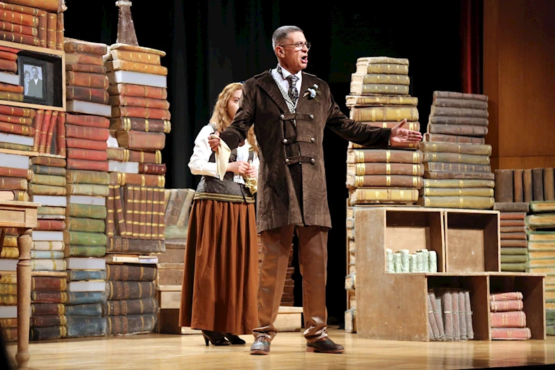 Kültür ve mizah sahneye taşındı: Eyüpsultan’da tiyatro coşkusu