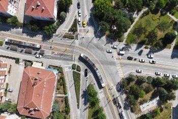 ADAPTİF KAVŞAK UYGULAMASIYLA TRAFİK RAHATLIYOR