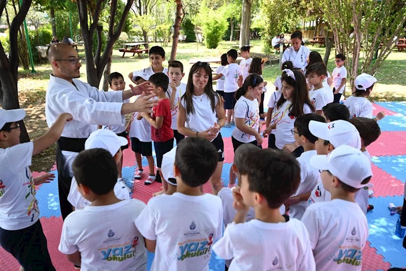 EĞLENEREK ÖĞRENMENİN ADRESİ: METRO İSTANBUL YAZ OKULU
