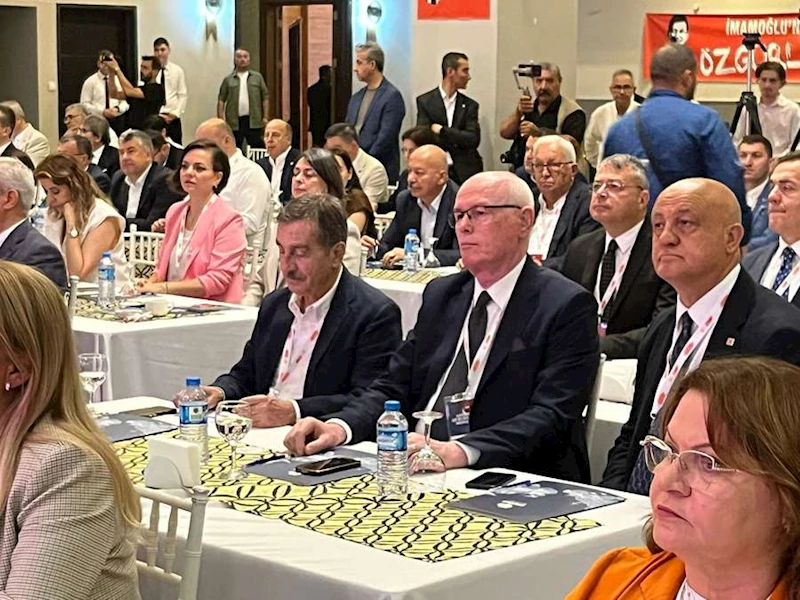 BAŞKAN KAZIM KURT BANDIRMA’DAKİ BELEDİYE BAŞKANLARI BULUŞMASINA KATILDI