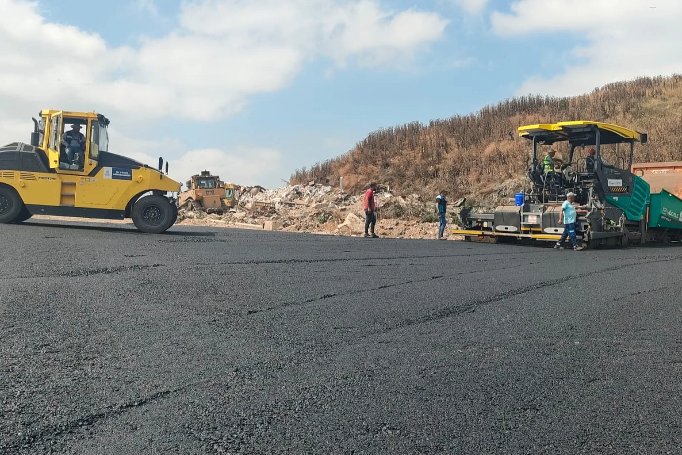 Kocaeli Büyükşehir’den İzaydaş’a yol bakım dokunuşu