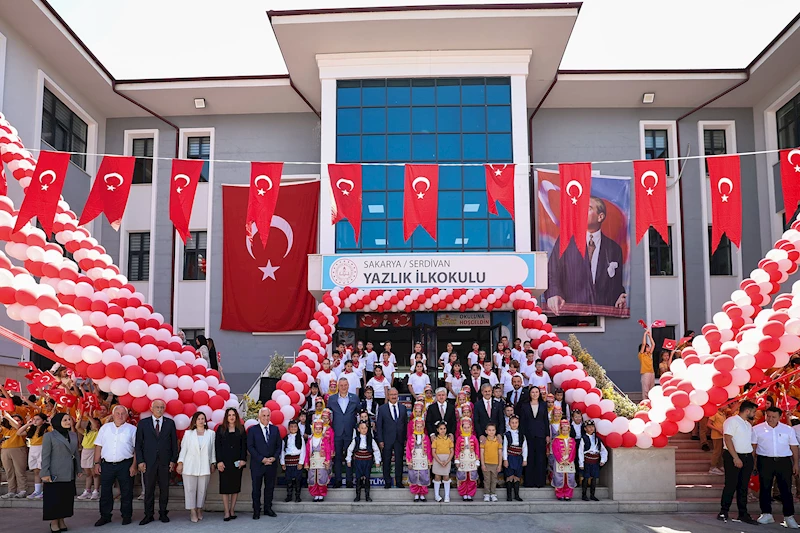 Yusuf Alemdar, çocukların heyecanına ortak oldu: “Siz bu şehrin ve geleceğin parlayan yıldızları olacaksınız”
