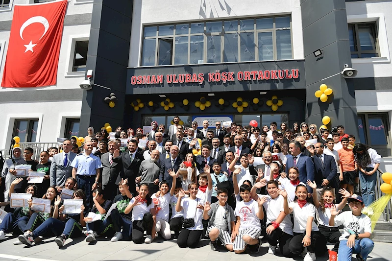 Başkan Büyükkılıç, Bakan Tunç ve Genel Başkan Vekili Elitaş ile Çocukların Karne Heyecanını Paylaştı