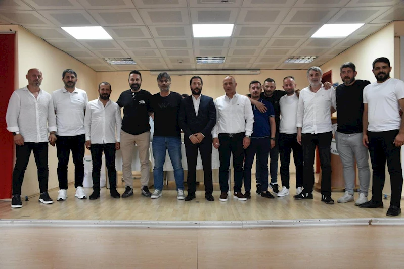 YOMRASPOR KULÜBÜNE SEÇİLEN YÖNETİM VE ÜYELERİNE HAYIRLI OLMASINI DİLİYORUZ