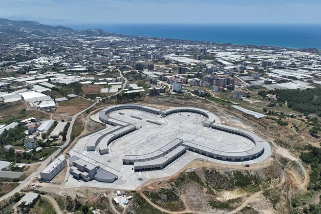 Alanya Toptancı Hali’nde sona yaklaşıldı