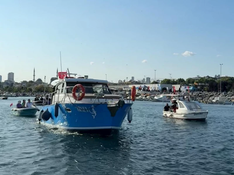 Pendikliler, Nostaljik Kayık Turlarıyla Denizin Keyfini Sürüyor