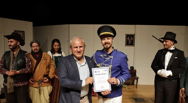 ANTON ÇEHOV GECESİ VATANDAŞLARIMIZDAN TAM NOT ALDI