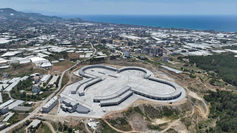 Alanya Toptancı Hali’nde sona yaklaşıldı