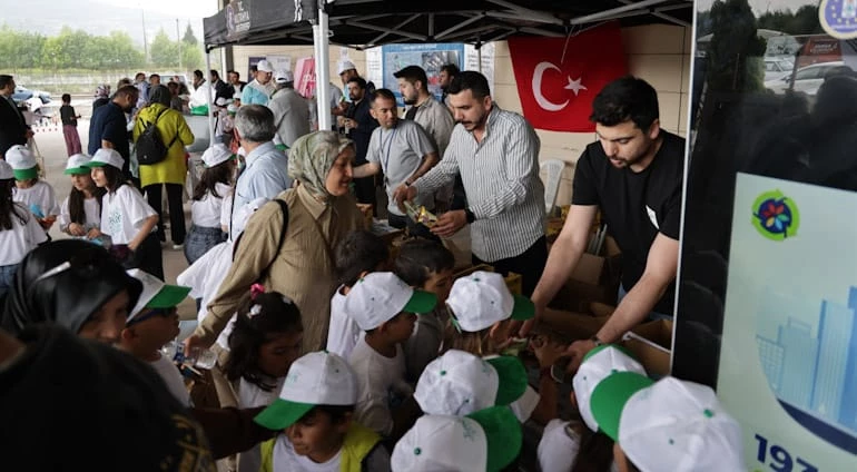 KÜTAHYA BELEDİYEMİZDEN ÇEVRE VE SIFIR ATIK BİLİNCİNE DESTEK