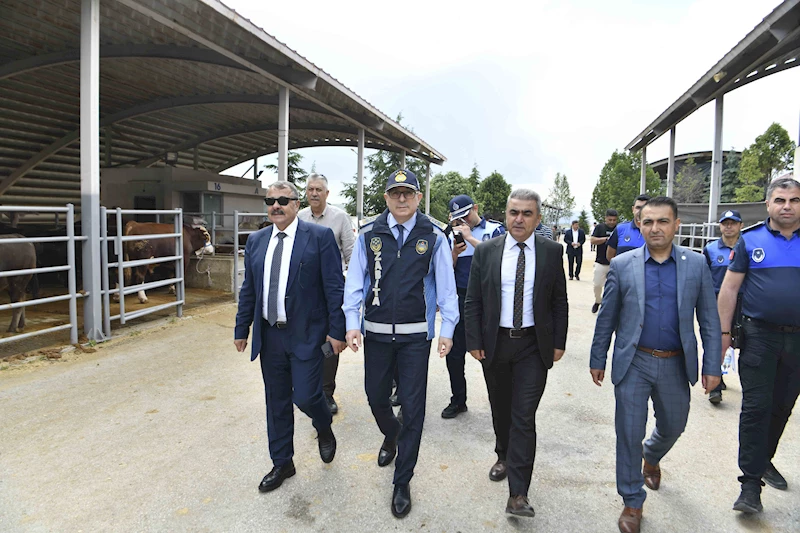 ANKARA BÜYÜKŞEHİR BELEDİYESİ’NDEN KURBAN SATIŞ VE KESİM ALANLARINA DENETİM