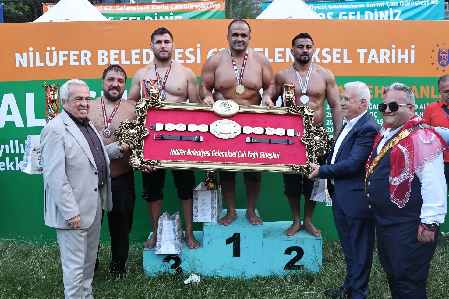 Bursa Çalı’da başpehlivan Mehmet Yeşil Yeşil oldu