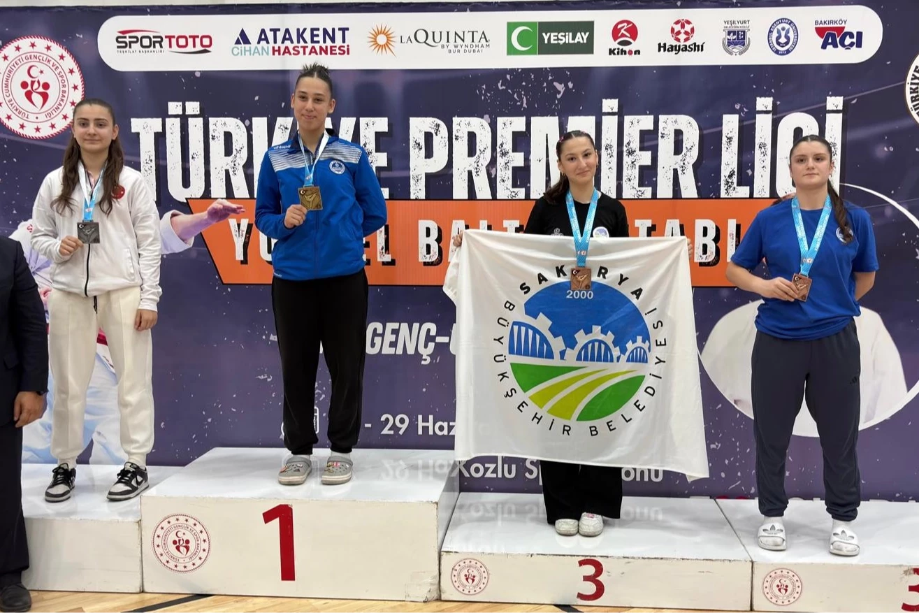 Sakaryalı sporcular başarılarıyla göz doldurdu