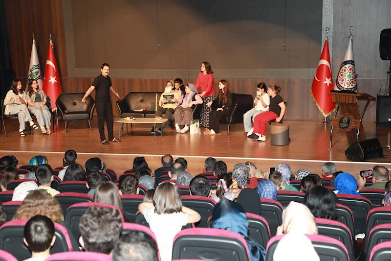 KÜLTÜR VE SANAT AKADEMİSİ BAHAR DÖNEMİ EĞİTİMLERİ TAMAMLANDI