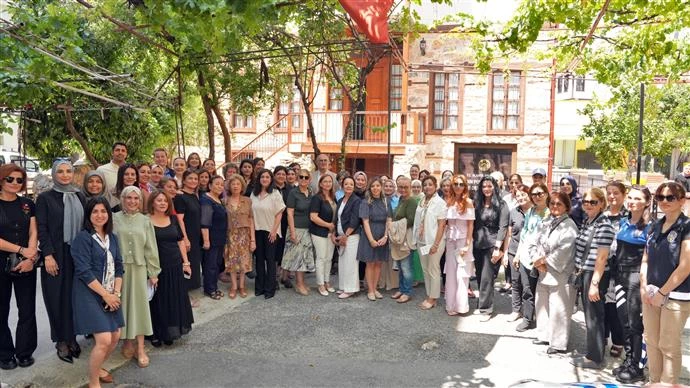 ALANYA BELEDİYESİ KADIN BULUŞMASI DÜZENLEDİ