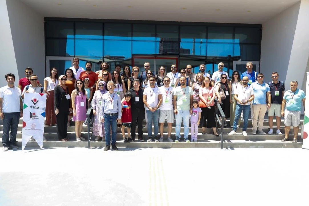 Öğretmenler gökyüzüne yolculuk yaptı