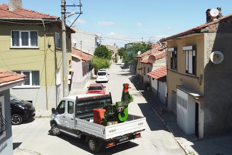 TEPEBAŞI BELEDİYESİ HAŞERELERE KARŞI SAHADA