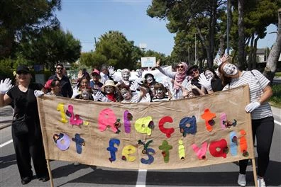 14. Alaçatı Ot Festivali’nde Zeynep Bastık rüzgarı