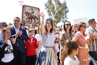 14. Alaçatı Ot Festivali’nin ikinci günü coşkuyla devam ediyor