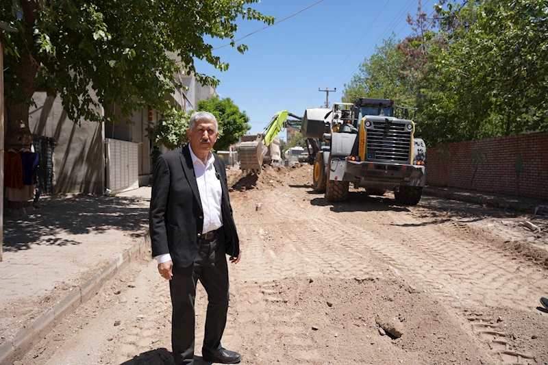 BAŞKAN HALLAÇ: “KONFORLU VE DAYANIKLI YOLLARLA KAHTA’YI GELECEĞE HAZIRLIYORUZ”