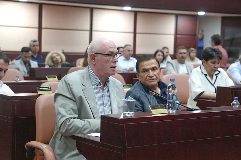 KAZIM KURT: “BU HIRS, BU KİN NEDEN? BU KAOSTAN KİM BESLENİYOR?”