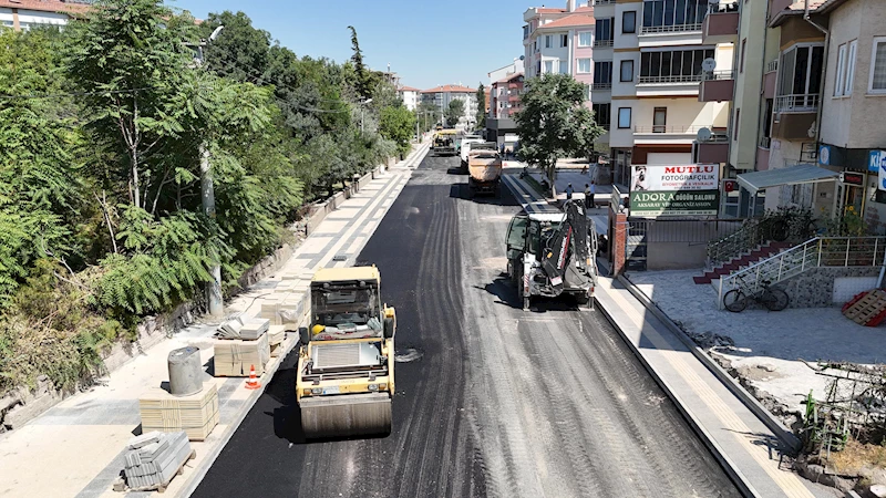 BÜYÜK BÖLCEK MAHALLESİ’NDE ALTYAPISI TAMAMLANAN NOKTALARDA ASFALT ÇALIŞMASI BAŞLADI