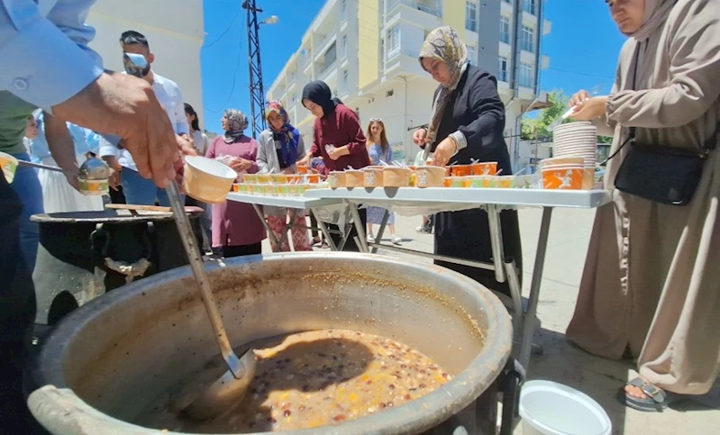 BOZOVA’DA AŞURE ETKİNLİĞİ YAPILDI