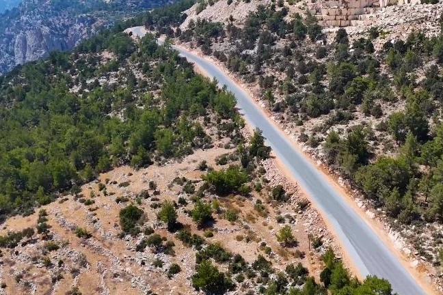 Mersin Büyükşehir’den Gülnar’da yol ve altyapı atağı