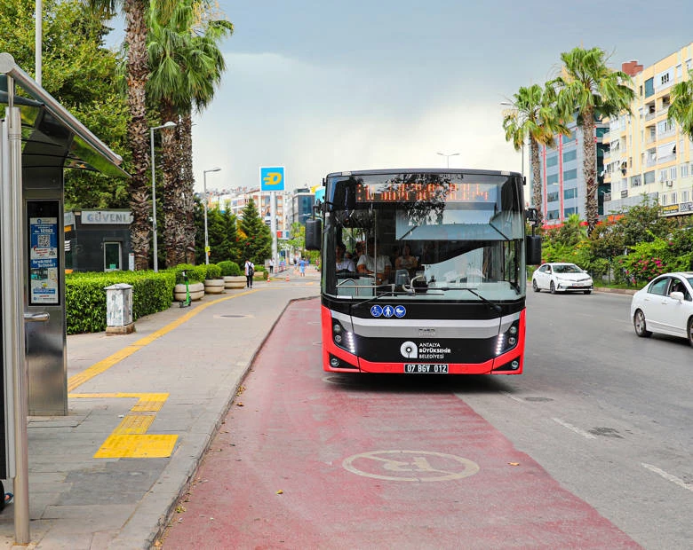 Büyükşehir’in toplu ulaşım araçları 15 Temmuz’da ücretsiz