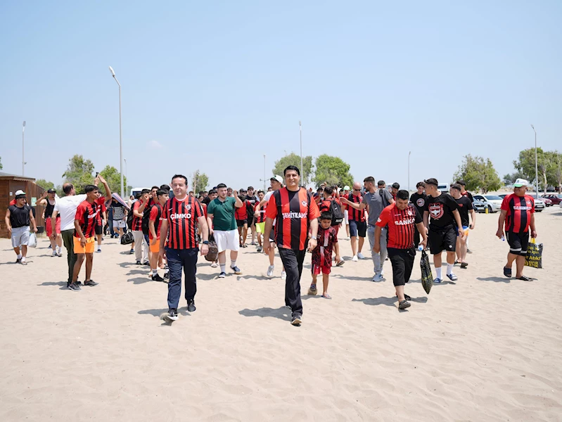 BAŞKAN YILMAZ’DAN GAZİANTEP FK TARAFTARLARINA VEFA DOLU JEST