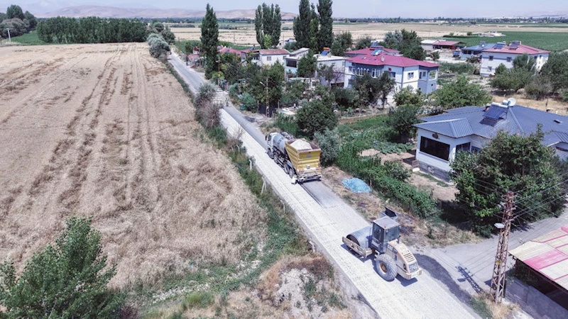 Elbistan’da 4 Mahallenin Daha Ulaşımı Büyükşehir’le İyileştirildi