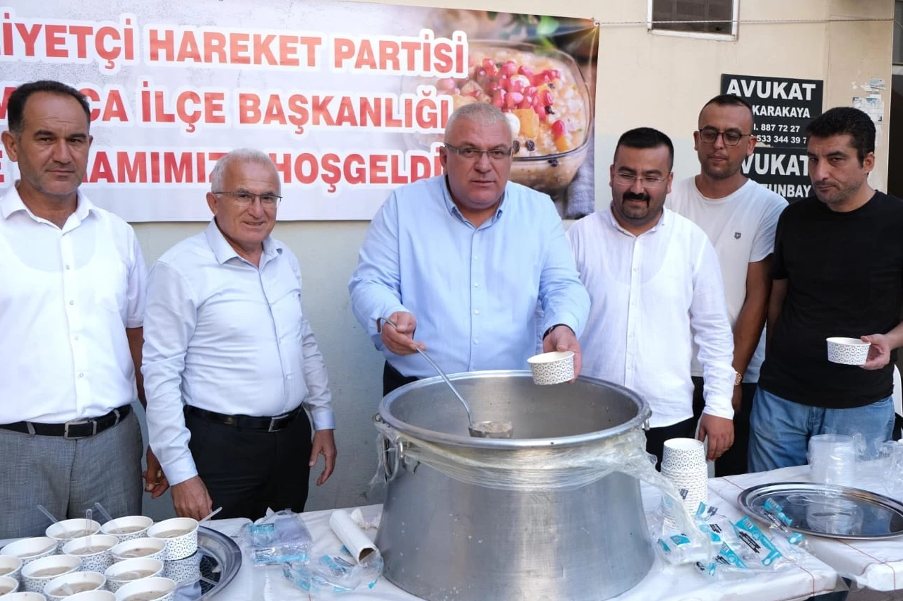 MHP Kumluca’dan aşure ikramı ve birlik mesajı 