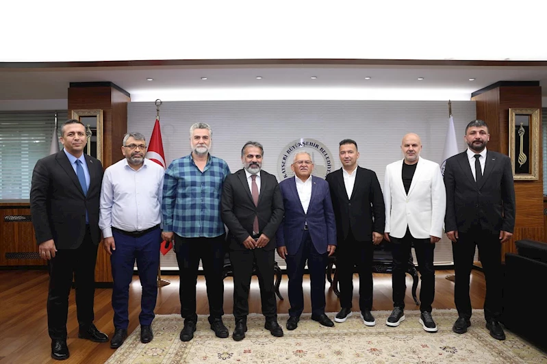 Başkan Büyükkılıç, Kayseri Gazeteciler Cemiyeti Yönetimini Ağırladı