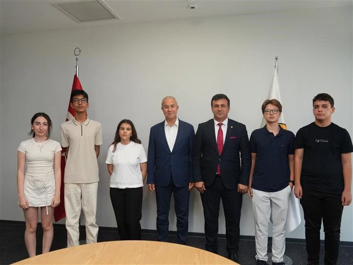 ALANYA’NIN GURUR TABLOLARINDAN BAŞKAN ÖZÇELİK