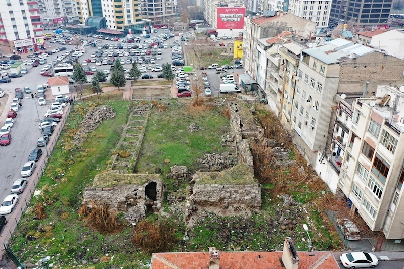 BAŞKAN ÇOLAKBAYRAKDAR: “TARİHİ MEDRESEMİZ, ŞEHİR AKADEMİSİ KİMLİĞİYLE YENİDEN HAYAT BULACAK”
