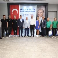 Şampiyon sporculardan Başkan Bozbey’e ziyaret