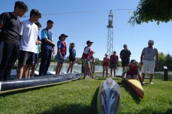 YAZ OKULUNDA SU SPORLARINA YOĞUN İLGİ