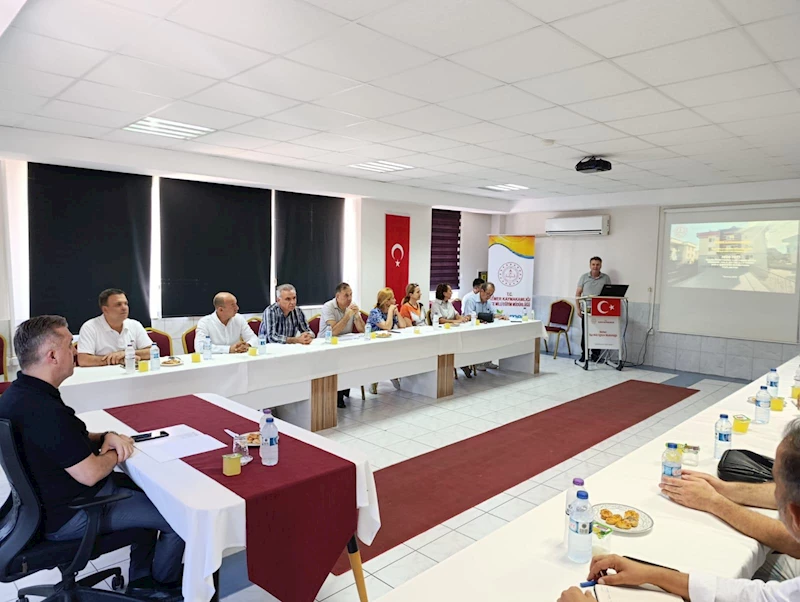 Kemer’de Hayat boyu öğrenme komisyon toplantısı yapıldı