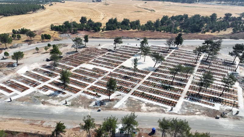 Büyükşehir Mezarlıklarda Bakım ve Düzenleme Çalışmalarını Sürdürüyor