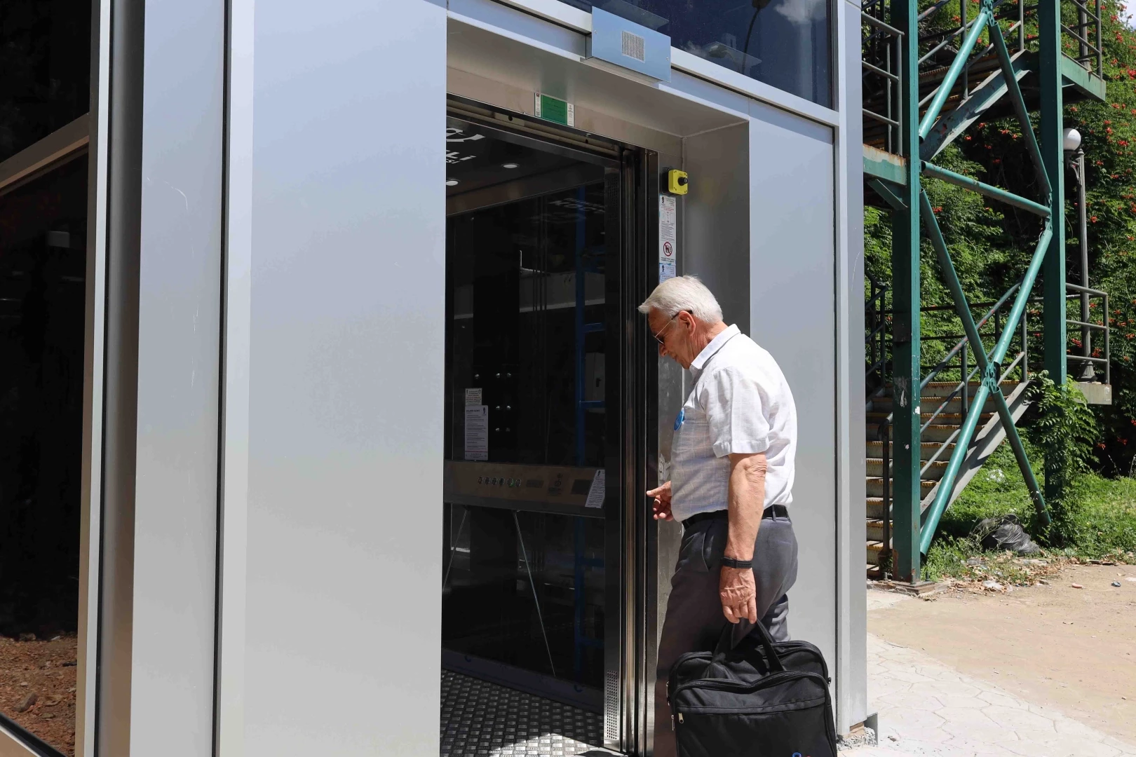 İzmit Tren Garı’ndaki asansör hizmete alındı