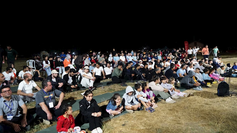 Gençler Başkonuş’ta Gökyüzünü Keşfe Çıktı
