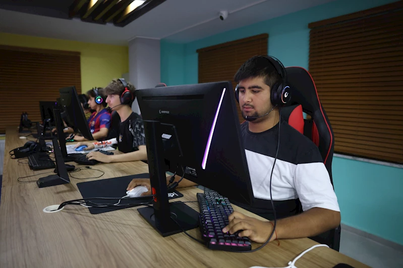 AVRUPA SPOR ŞEHRİNDE VALORANT TURNUVASI HEYECANI YAŞANDI