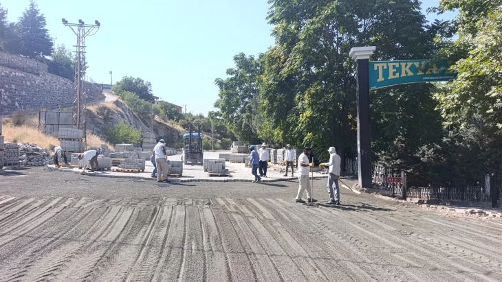 Doğalgaz çalışmaları sonrası yol çalışması başladı